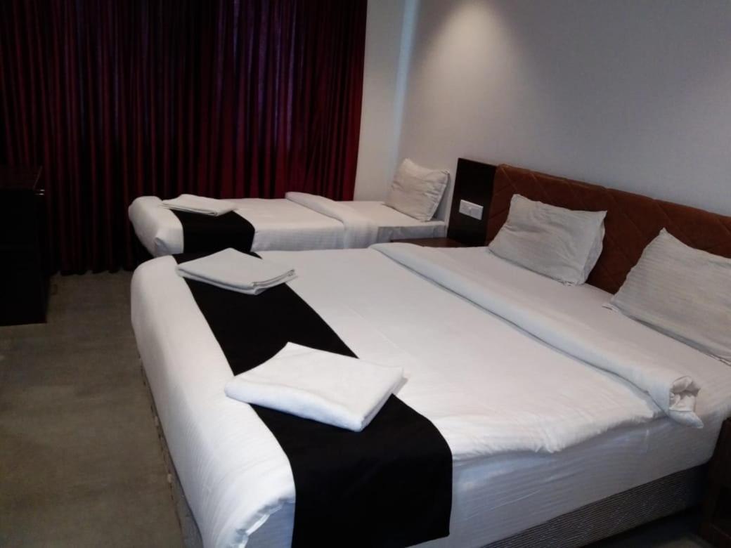 The Southgate Business Hotel Тривандрум Экстерьер фото